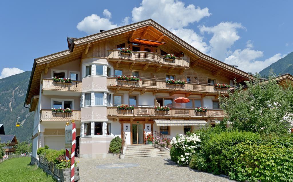 Apart Austria Aparthotel Mayrhofen Exterior foto